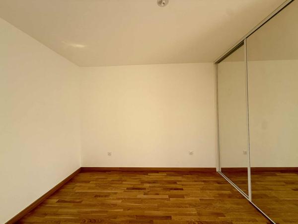 Appartement 3 pièce(s) 2 chambre(s) 59 m²