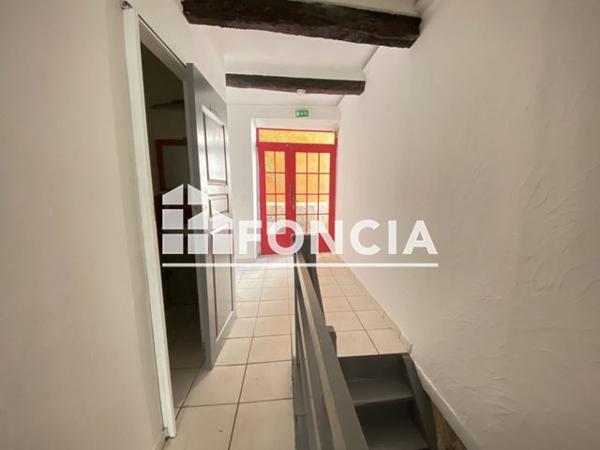 Location Local commercial 3 pièces 103.3 m² - 1 & 3 RUE RABATTON Hyeres 83400