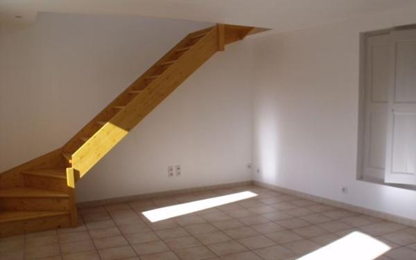 Appartement à louer    2 pièces •  Oraison