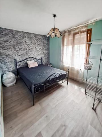 Maison Chalons En Champagne 5 pièces 85 m2 avec sous sol