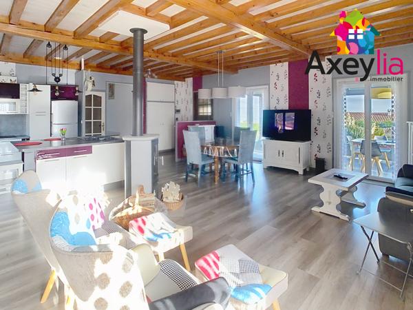 Saint-Alban-les-Eaux (42370) A VENDRE- CÔTE ROANNAISE- MAISON AVEC VUE DÉGAGÉE ET DÉPENDANCES.