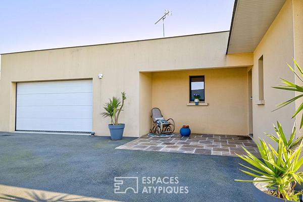 À l’abri des regards, la vie en format XXL.