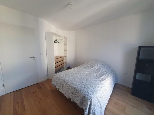 T2 MEUBLE - MAIRIE DE MONTREUIL