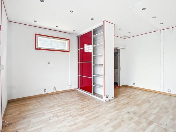 A vendre Locaux commerciales à vendre à Marseille - Sainte-Marguerite 13009