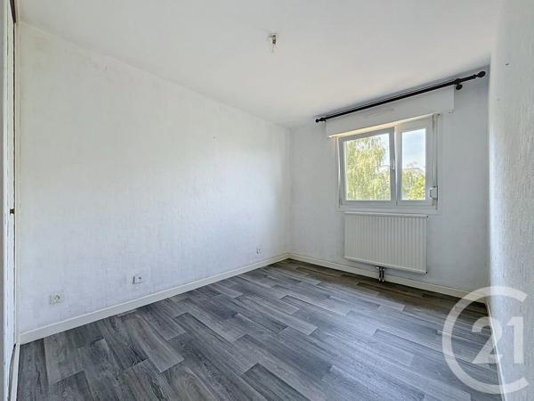 Appartement F4 à vendre  4 pièces - 82,23 m 2   MONTBELIARD  - 25
