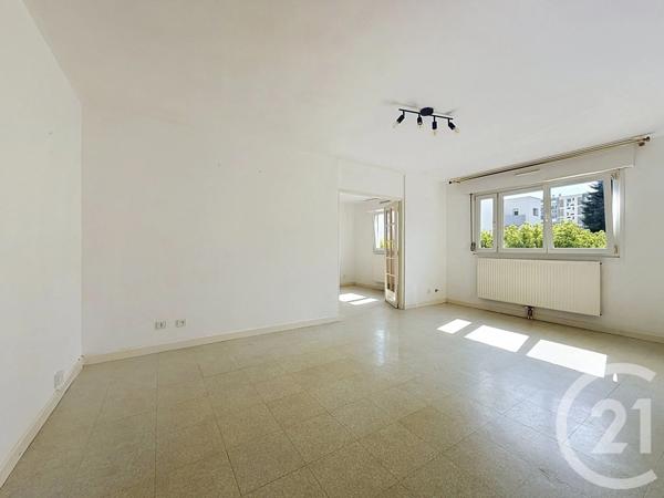 Appartement F4 à vendre  4 pièces - 82,23 m 2   MONTBELIARD  - 25