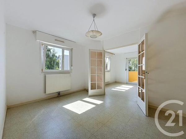 Appartement F4 à vendre  4 pièces - 82,23 m 2   MONTBELIARD  - 25