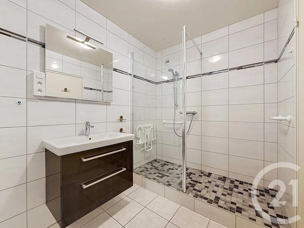 Appartement F4 à vendre  4 pièces - 82,23 m 2   MONTBELIARD  - 25
