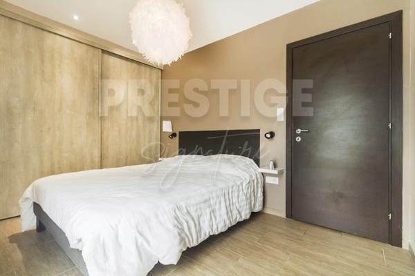 Villa 6 pièce(s) 4 chambre(s) 215 m²
