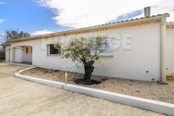 Villa 6 pièce(s) 4 chambre(s) 215 m²