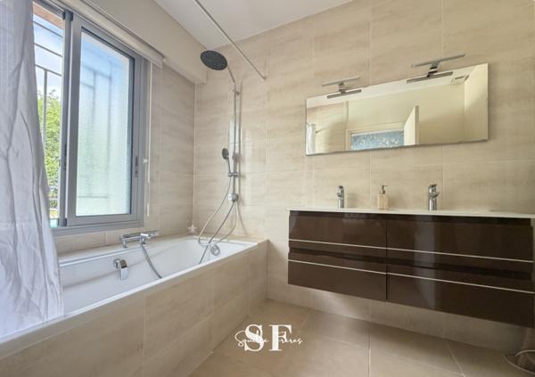Maison 6 pièce(s) 5 chambre(s) 172.19 m²