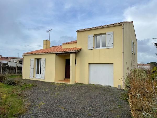 Maison La Chaize Giraud