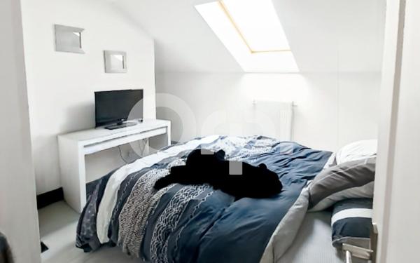 Appartement à louer    2 pièces • 53 m2 Le Plessis-Belleville