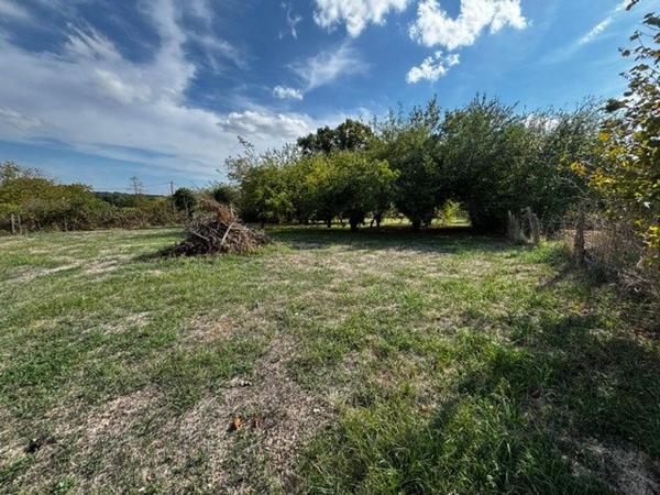 Gros potentiel, petit hameau au calme en campagne