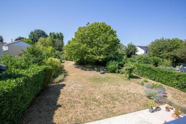 SUPERBE MAISON INDIVIDUELLE DE 135 M2, TERRAIN DE 700 M2