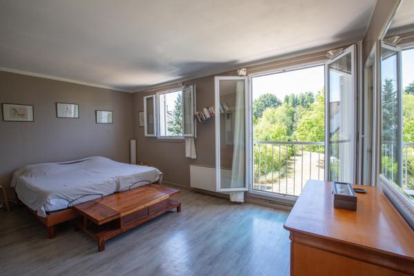 SUPERBE MAISON INDIVIDUELLE DE 135 M2, TERRAIN DE 700 M2