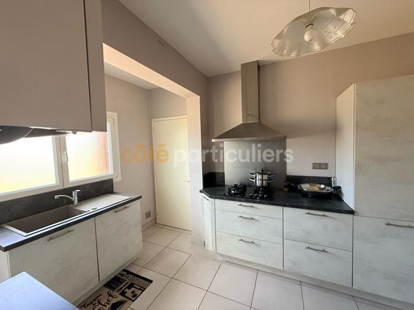 Vente
                Maison115 m² - 5 Pièces -
                    LES BILLAUX (33500)