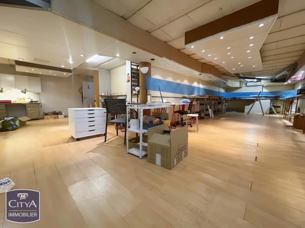 Maison à vendre 7 pièces 210m² Les Essarts-le-Roi (78690)