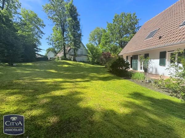 Maison à vendre 7 pièces 210m² Les Essarts-le-Roi (78690)