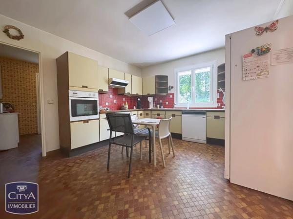 Maison à vendre 7 pièces 210m² Les Essarts-le-Roi (78690)