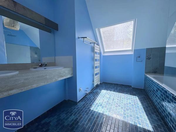 Maison à vendre 7 pièces 210m² Les Essarts-le-Roi (78690)