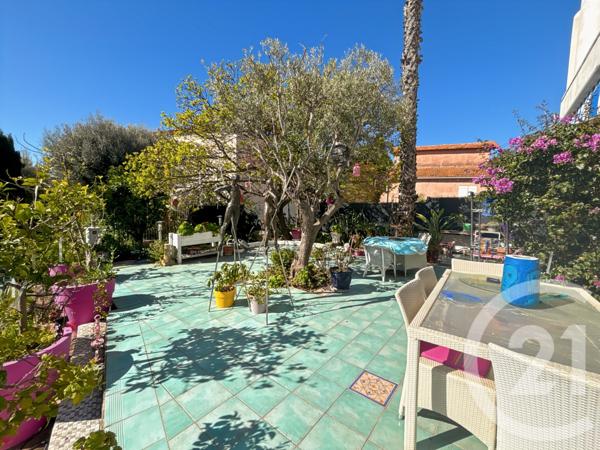 Maison à vendre  5 pièces - 174,58 m2 BANDOL - 83