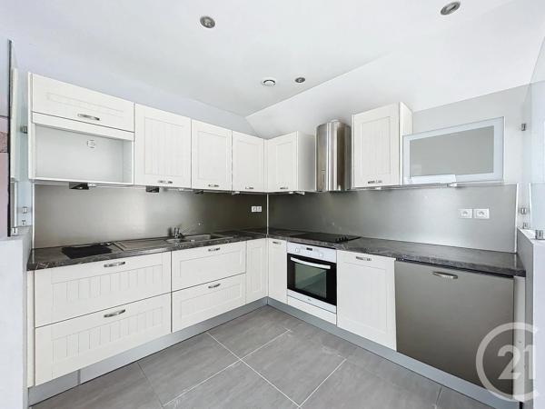 Appartement F4 à vendre  4 pièces - 61,70 m 2   BEAUCOURT  - 90