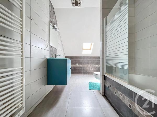 Appartement F4 à vendre  4 pièces - 61,70 m 2   BEAUCOURT  - 90