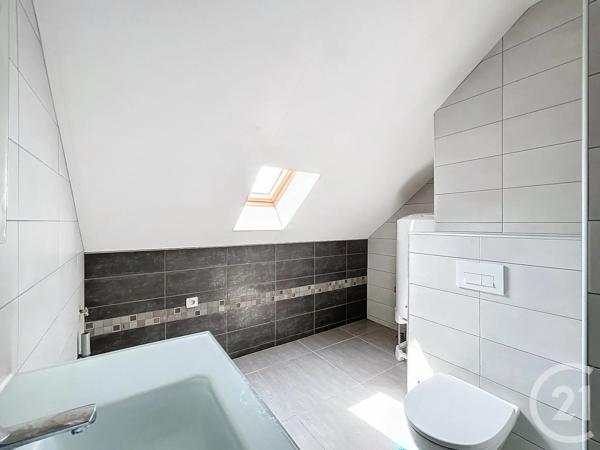 Appartement F4 à vendre  4 pièces - 61,70 m 2   BEAUCOURT  - 90