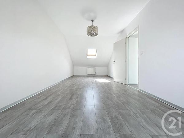 Appartement F4 à vendre  4 pièces - 61,70 m 2   BEAUCOURT  - 90