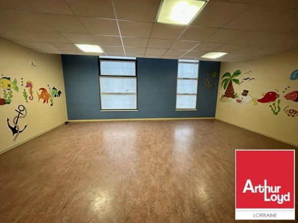 BUREAUX à LOUER de 391 m²
