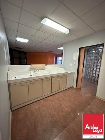 BUREAUX à LOUER de 391 m²
