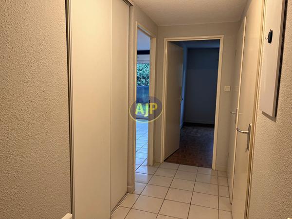 Appartement à louer Pontivy : 2 pièces, 49m² avec 1 chambre(s) à 575€ - AJP Immobilier Pontivy