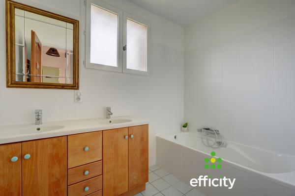 Maison 7 pièces - 166 m²