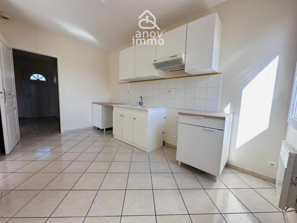 Maison
                                                                                                                                                                                                                                                                                                                        4 pièce(s)                                                                                                                                                                                                          2 chambre(s)                                                                                                                                                                                                          89.28  m²