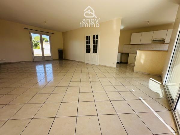 Maison
                                                                                                                                                                                                                                                                                                                        4 pièce(s)                                                                                                                                                                                                          2 chambre(s)                                                                                                                                                                                                          89.28  m²