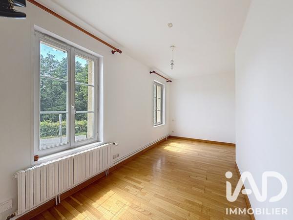 Maison à vendre 4 pièces 100 m² Treis-Sants-en-Ouche