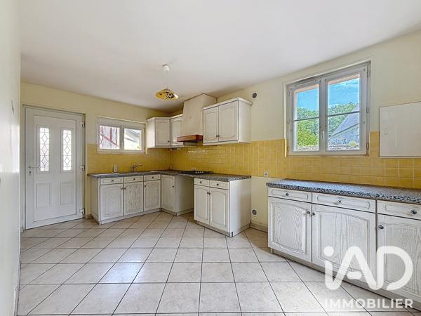 Maison à vendre 4 pièces 100 m² Treis-Sants-en-Ouche