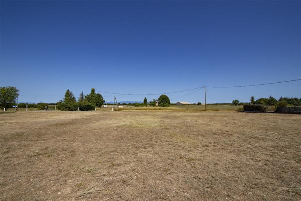 PUIMOISSON - TERRAIN CONSTRUCTIBLE - 996 M² - VIABILISÉ - PISCINABLE - 83 000