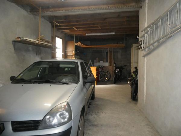 MAISON DE BOURG ATYPIQUE 6 PIECES