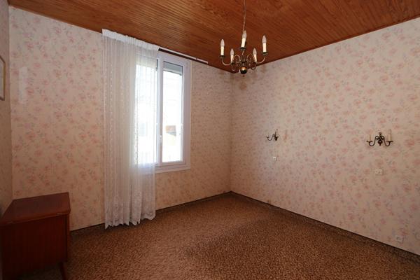 Maison familiale avec jardin et grand garage - Proche de tous les commerces