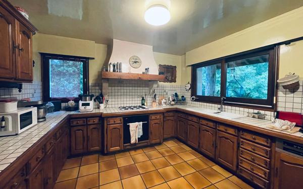 Maison à vendre    6 pièces • 167,06 m2 Dax