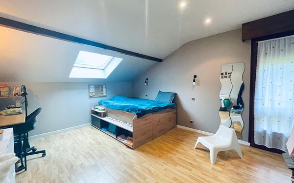 Maison à vendre    6 pièces • 167,06 m2 Dax