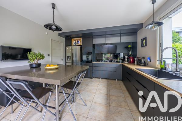 Maison à vendre 6 pièces 170 m² Villejuif