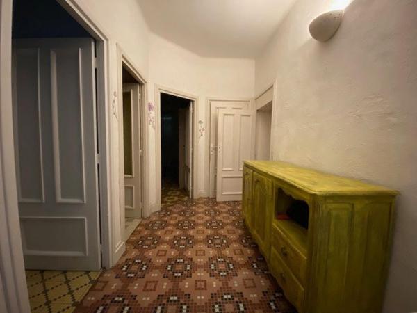 Maison de village 121 m² rénovée 4 chambres dont 1 au rez de chaussée et 3 salles d'eau