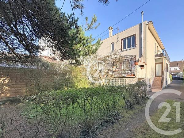 Appartement F4 à vendre  6 pièces - 113,35 m2 MONTREUIL - 93