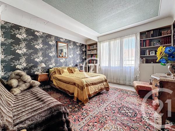 Appartement F4 à vendre  6 pièces - 113,35 m2 MONTREUIL - 93