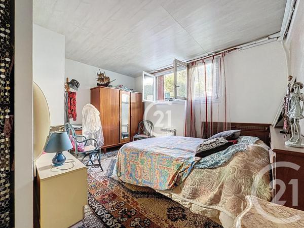 Appartement F4 à vendre  6 pièces - 113,35 m2 MONTREUIL - 93