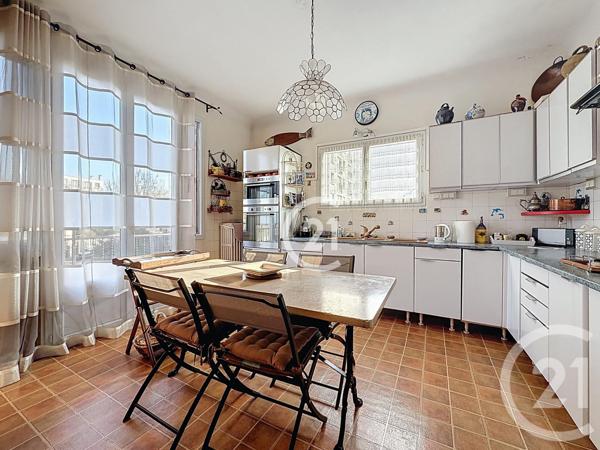 Appartement F4 à vendre  6 pièces - 113,35 m2 MONTREUIL - 93