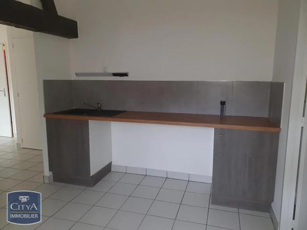 Appartement à louer 2 pièces 26.15m² Cholet (49300)